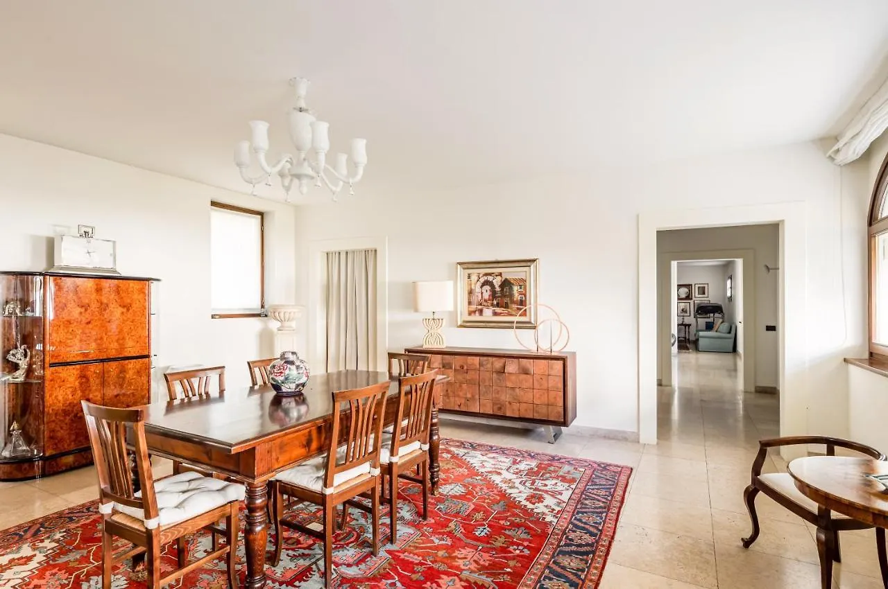 Elegant & Superior Scuderia Villa Molin Villa Osti إيطاليا