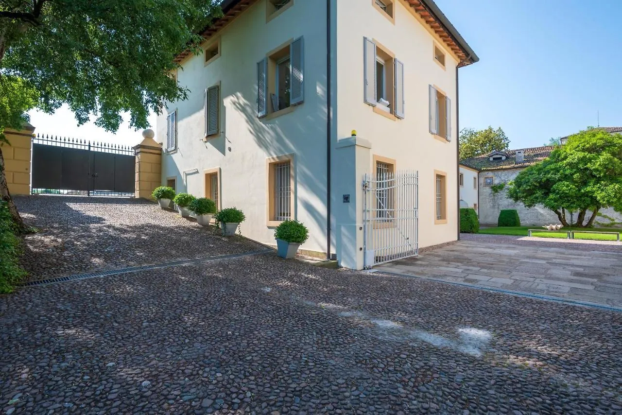 Elegant & Superior Scuderia Villa Molin Villa Osti