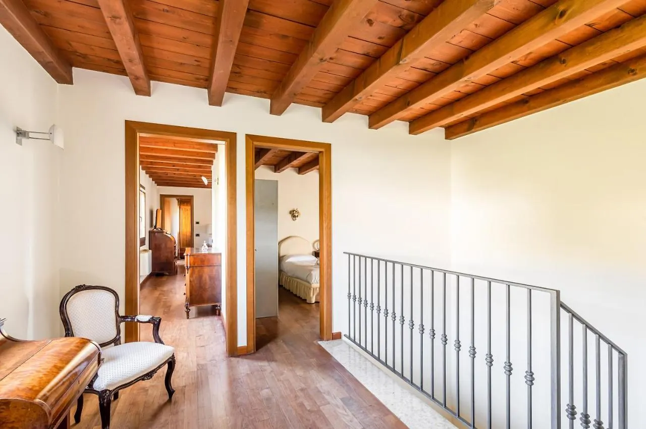 Elegant & Superior Scuderia Villa Molin Villa Osti شقة